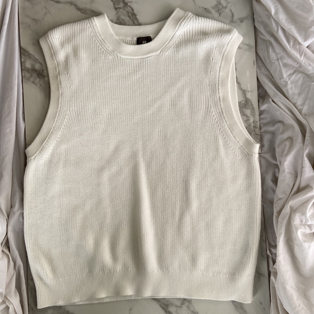 H&M White Sweater Vest